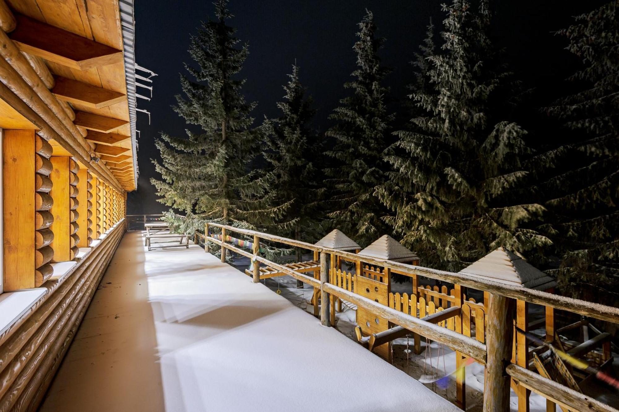 Оаза Hotel Dragobrat Exterior photo